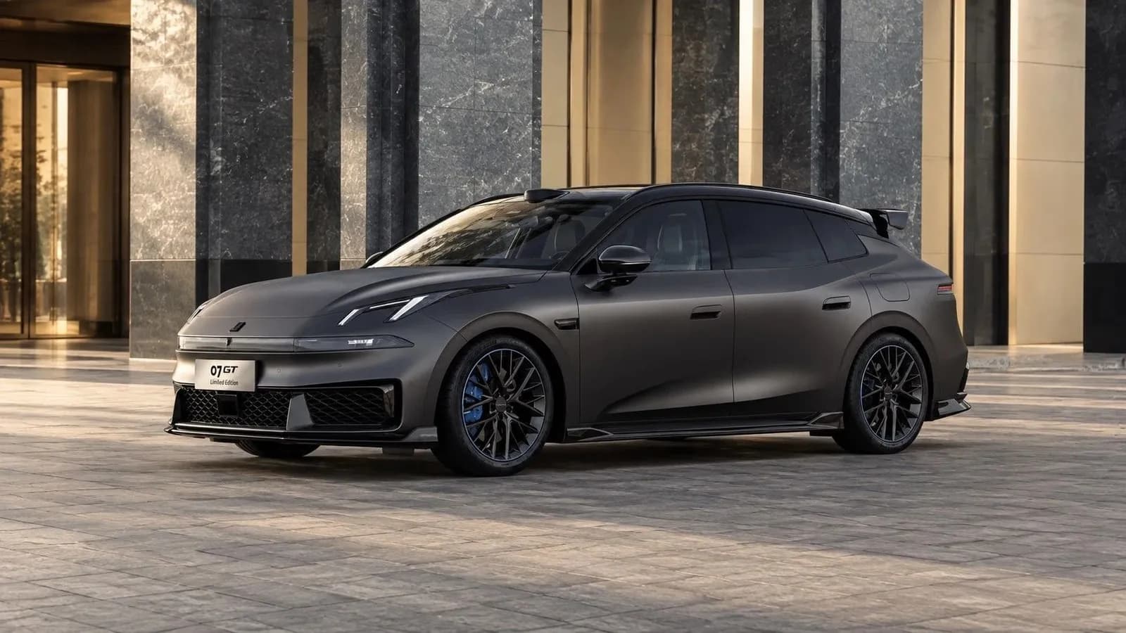 Lynk & Co 07